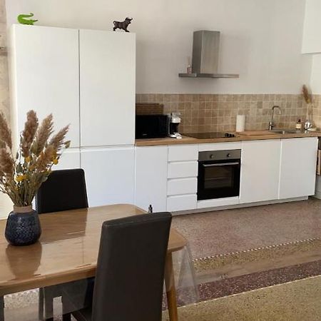 L'Ecrin Des Calquieres Nîmes Exterior foto